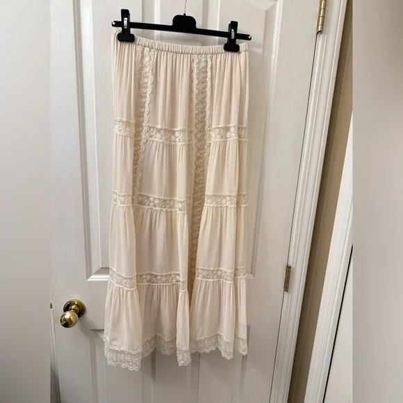 Reformation Maevie Skirt size 4